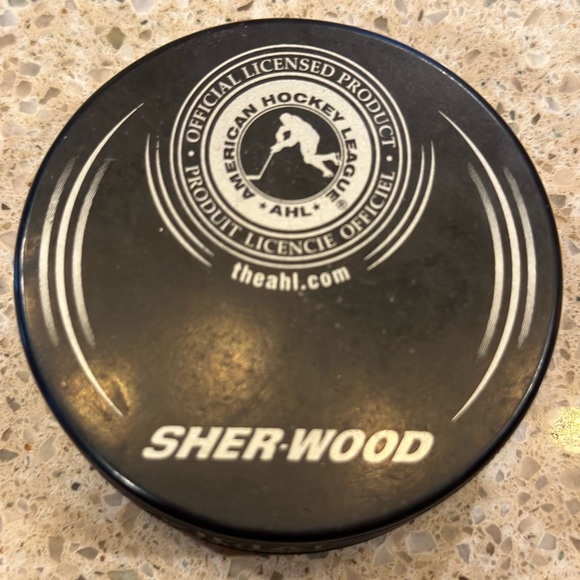 OKLAHOMA CITY BARONS AHL HOCKEY PUCK INGLASCO SHER-WOOD Official MADE /SLOVAKIA - Picture 3 of 9